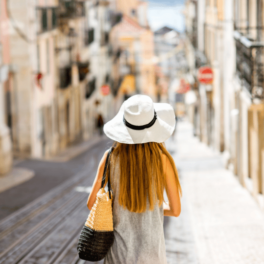 girl-in-street