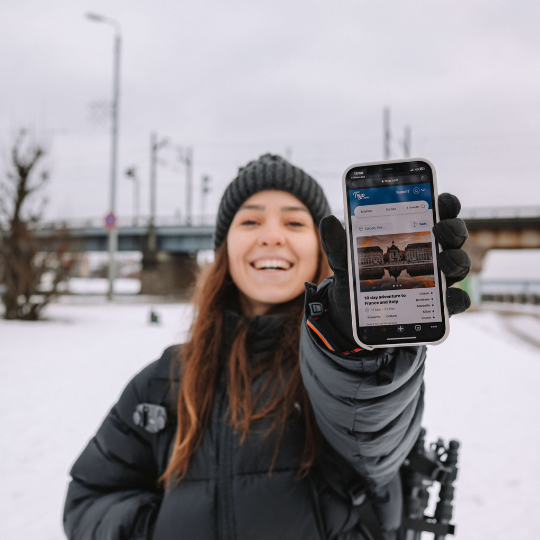 Mobile Girl